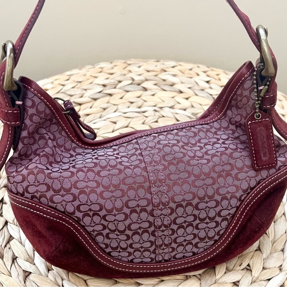 *RARE* VTG SIGNATURE COACH BURGUNDY SHOULDER BAG